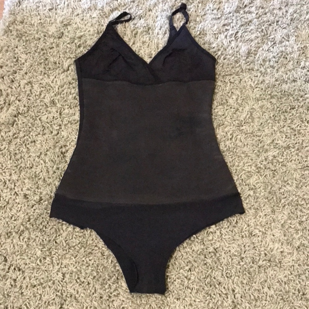 SQUEEM high compression body suit size medium